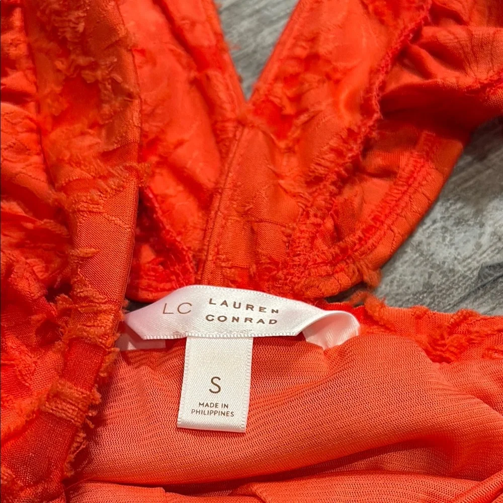 LC Lauren Conrad Ruched Flutter Sleeve Tank Top - Picture 4 of 6